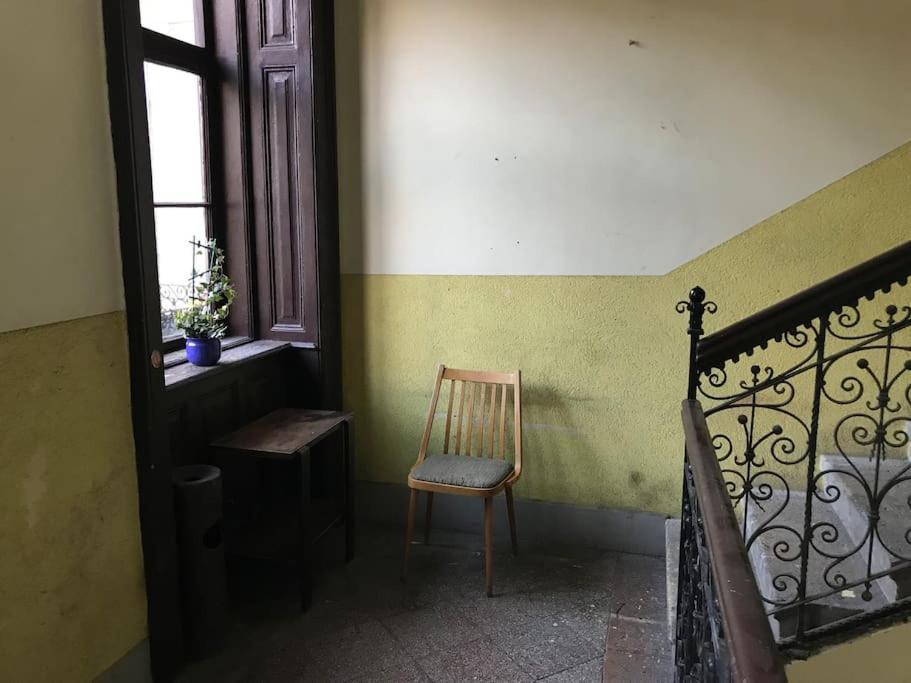 Perfect Location,Newly Decorated Modern, Large Place 60 M2, Really Quiet So You Can Have A Good Night Sleep, Ac, Netflix, Smart Tv, High-Speed Internet, World Famous New York Cafe Only 10 Minutes Walk 布达佩斯 外观 照片
